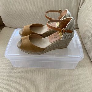 Slightly worn Good condition